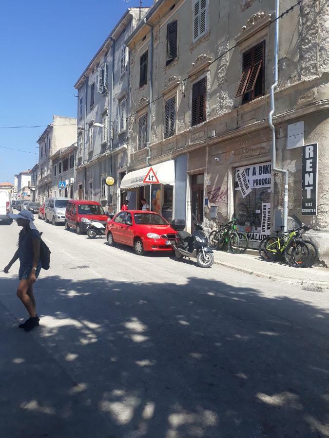 Apartment Amfiteatar Moris Pula Exterior photo